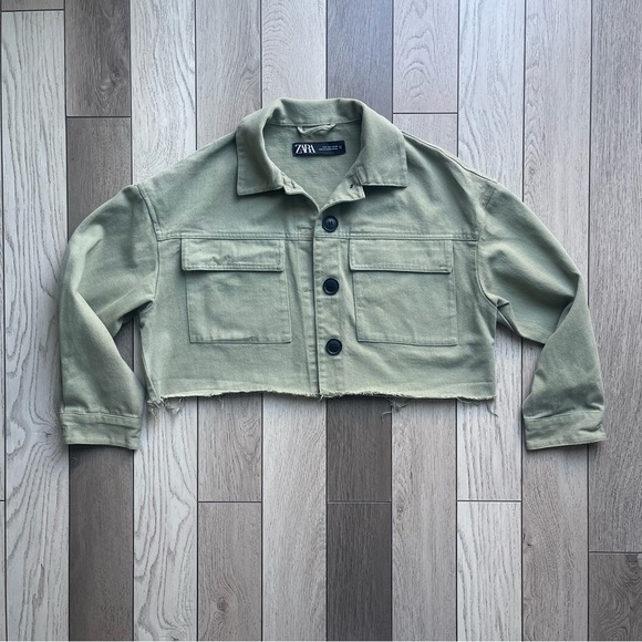 Zara Jackets & Blazers - Zara Khaki Green Cropped Jacket